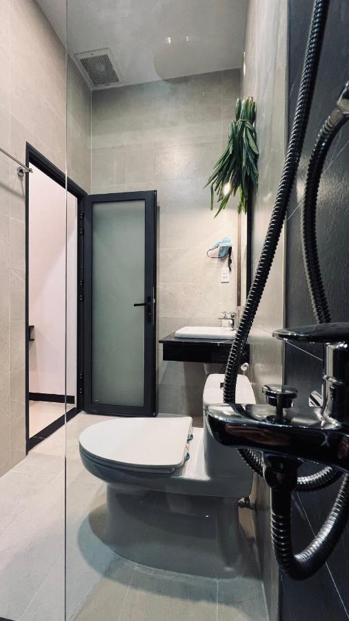 Huy Hoang Hotel Фантхьет Экстерьер фото